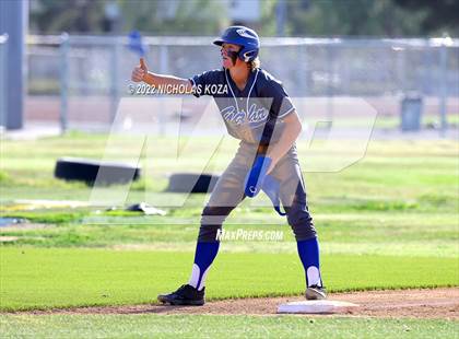 Thumbnail 3 in Warren vs. Gahr photogallery.