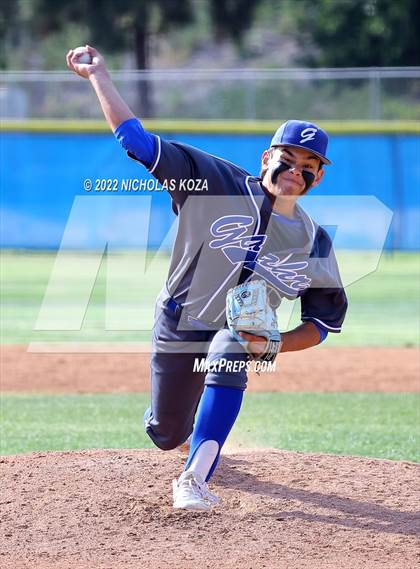 Thumbnail 1 in Warren vs. Gahr photogallery.