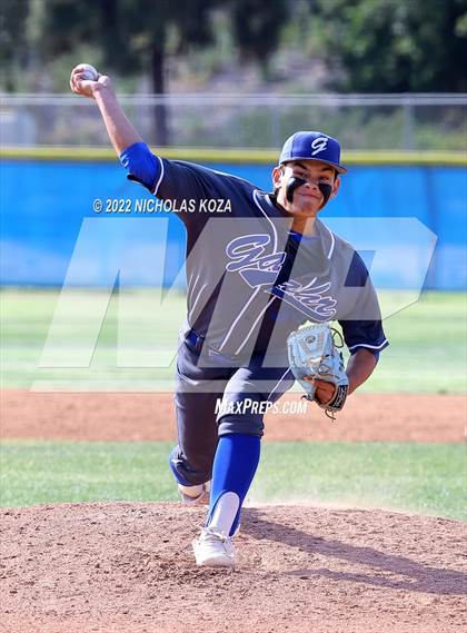 Thumbnail 3 in Warren vs. Gahr photogallery.