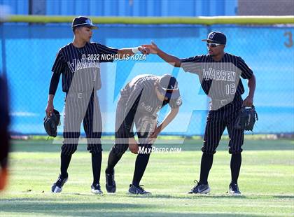 Thumbnail 2 in Warren vs. Gahr photogallery.
