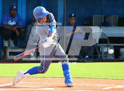 Thumbnail 3 in Warren vs. Gahr photogallery.