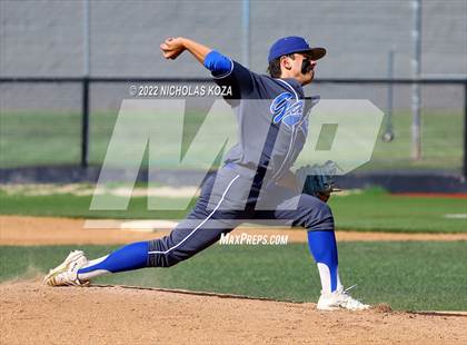Thumbnail 1 in Warren vs. Gahr photogallery.