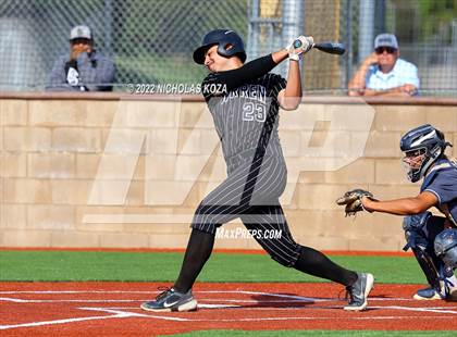 Thumbnail 2 in Warren vs. Gahr photogallery.