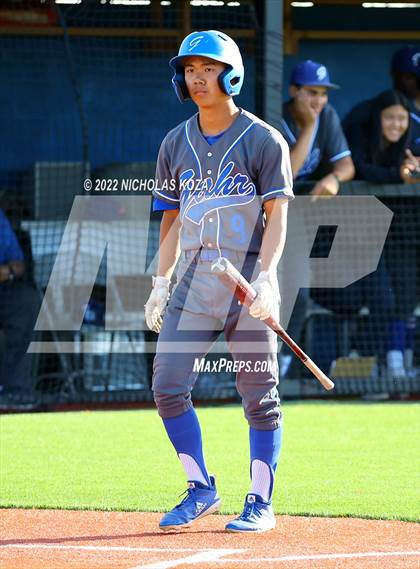 Thumbnail 2 in Warren vs. Gahr photogallery.