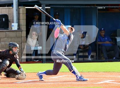 Thumbnail 2 in Warren vs. Gahr photogallery.