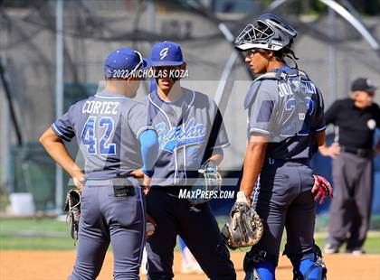 Thumbnail 3 in Warren vs. Gahr photogallery.
