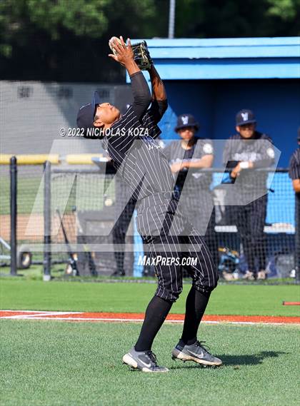 Thumbnail 1 in Warren vs. Gahr photogallery.