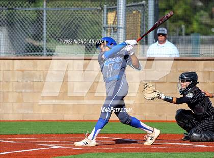 Thumbnail 2 in Warren vs. Gahr photogallery.