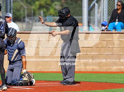 Thumbnail 2 in Warren vs. Gahr photogallery.