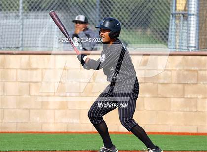Thumbnail 2 in Warren vs. Gahr photogallery.