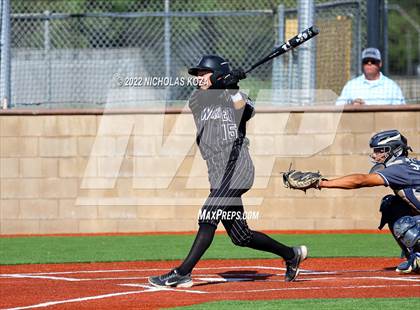 Thumbnail 3 in Warren vs. Gahr photogallery.