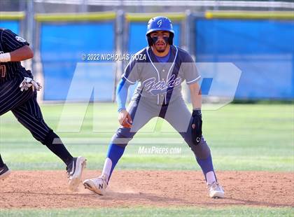 Thumbnail 3 in Warren vs. Gahr photogallery.