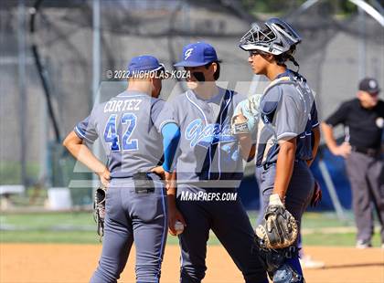 Thumbnail 1 in Warren vs. Gahr photogallery.