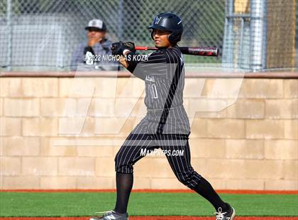 Thumbnail 1 in Warren vs. Gahr photogallery.