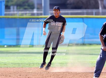 Thumbnail 3 in Warren vs. Gahr photogallery.