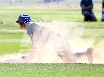 Thumbnail 3 in Warren vs. Gahr photogallery.