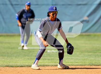 Thumbnail 1 in Warren vs. Gahr photogallery.