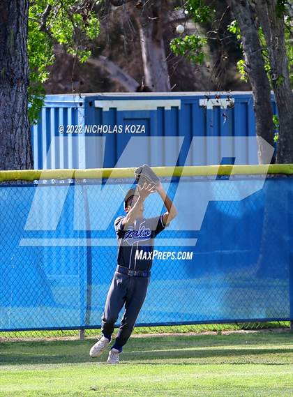 Thumbnail 1 in Warren vs. Gahr photogallery.