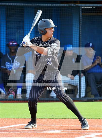 Thumbnail 2 in Warren vs. Gahr photogallery.