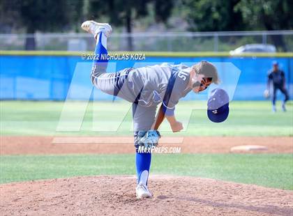 Thumbnail 1 in Warren vs. Gahr photogallery.