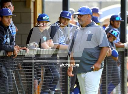 Thumbnail 2 in Warren vs. Gahr photogallery.