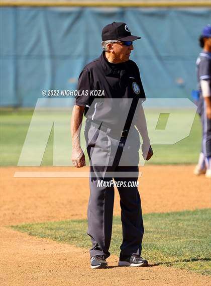 Thumbnail 3 in Warren vs. Gahr photogallery.
