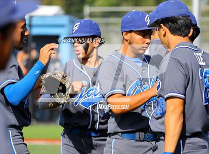 Thumbnail 1 in Warren vs. Gahr photogallery.