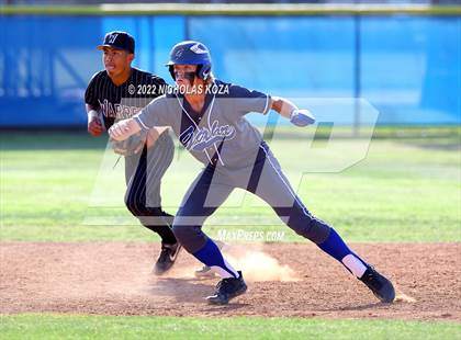 Thumbnail 1 in Warren vs. Gahr photogallery.