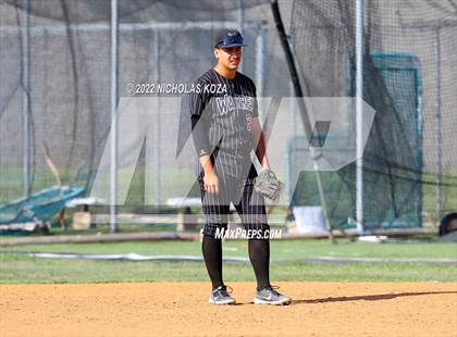 Thumbnail 1 in Warren vs. Gahr photogallery.