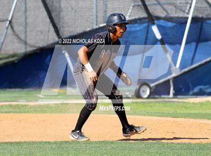 Thumbnail 2 in Warren vs. Gahr photogallery.