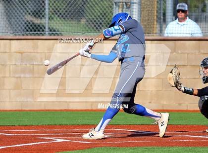Thumbnail 1 in Warren vs. Gahr photogallery.