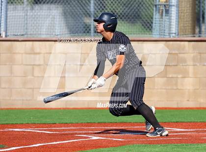 Thumbnail 3 in Warren vs. Gahr photogallery.