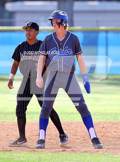 Thumbnail 2 in Warren vs. Gahr photogallery.