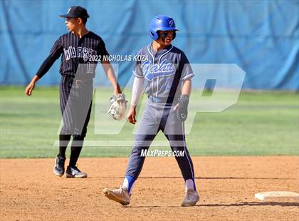 Thumbnail 3 in Warren vs. Gahr photogallery.
