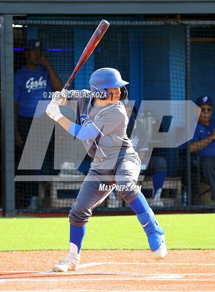 Thumbnail 3 in Warren vs. Gahr photogallery.