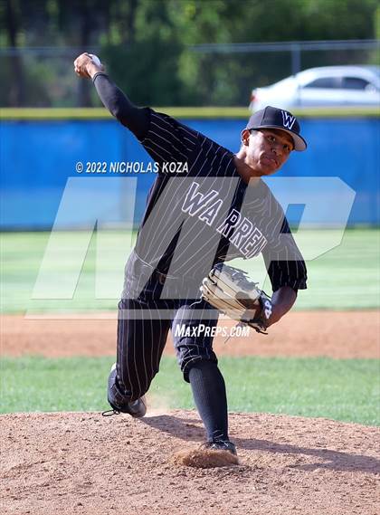 Thumbnail 2 in Warren vs. Gahr photogallery.