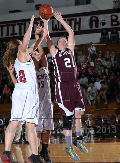 Thumbnail 3 in Butte Valley vs. Hayfork (CIF NS D6 Final) photogallery.