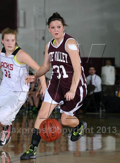 Thumbnail 1 in Butte Valley vs. Hayfork (CIF NS D6 Final) photogallery.