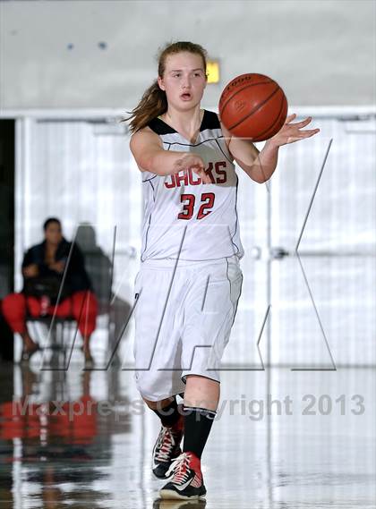 Thumbnail 2 in Butte Valley vs. Hayfork (CIF NS D6 Final) photogallery.