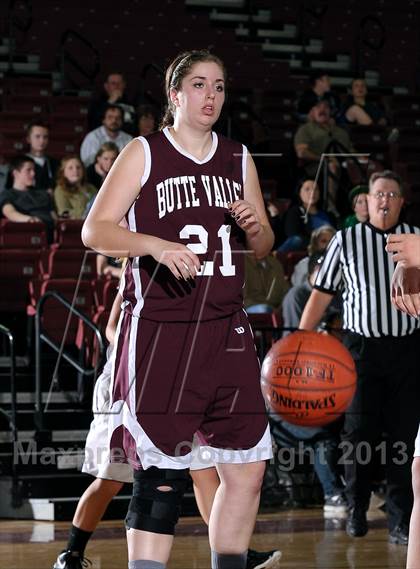 Thumbnail 3 in Butte Valley vs. Hayfork (CIF NS D6 Final) photogallery.