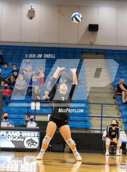 Thumbnail 2 in Coppell @ Plano West photogallery.