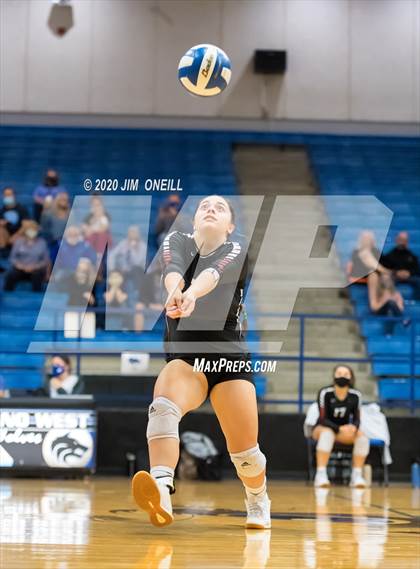 Thumbnail 1 in Coppell @ Plano West photogallery.