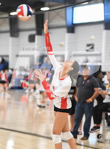 Thumbnail 3 in Imperial vs. Whittier Christian (Nike TOC Southwest) photogallery.
