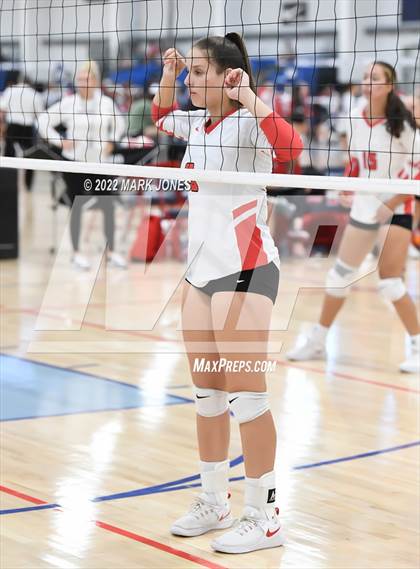 Thumbnail 3 in Imperial vs. Whittier Christian (Nike TOC Southwest) photogallery.