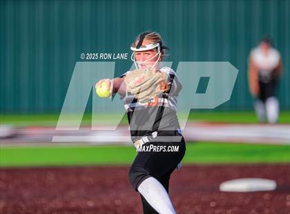 Thumbnail 2 in JV: Norman @ Mustang photogallery.