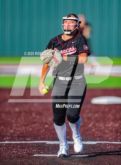 Thumbnail 3 in JV: Norman @ Mustang photogallery.
