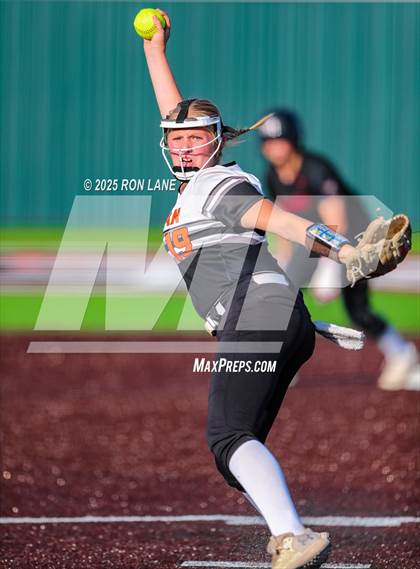 Thumbnail 2 in JV: Norman @ Mustang photogallery.