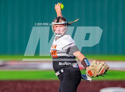 Thumbnail 2 in JV: Norman @ Mustang photogallery.