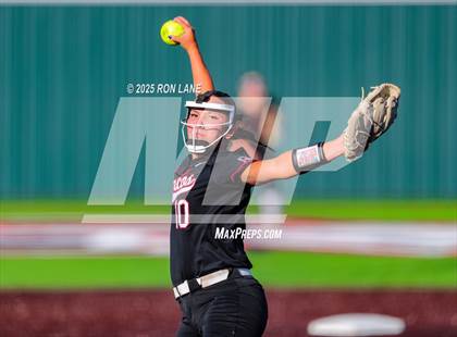 Thumbnail 2 in JV: Norman @ Mustang photogallery.