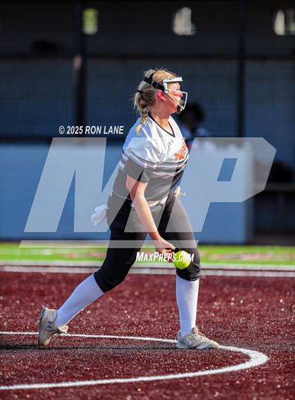 Thumbnail 1 in JV: Norman @ Mustang photogallery.